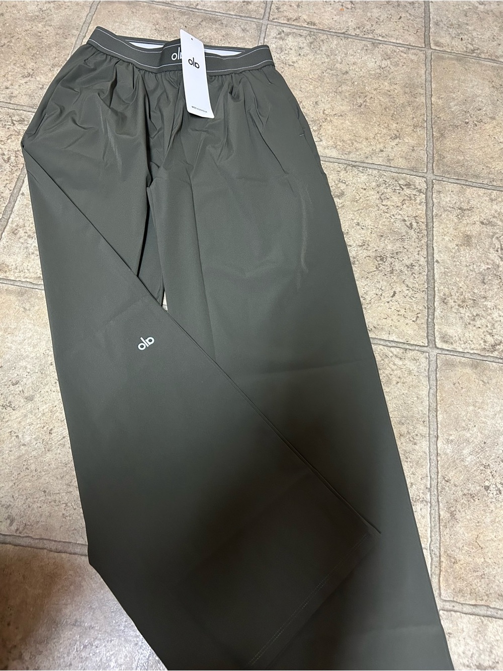 ALO Yoga Olive Jogger Trousers with Subtle logo